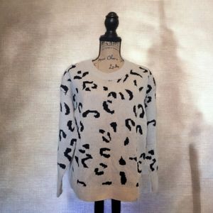 Leopard Pattern Sweater NEW UNWORN